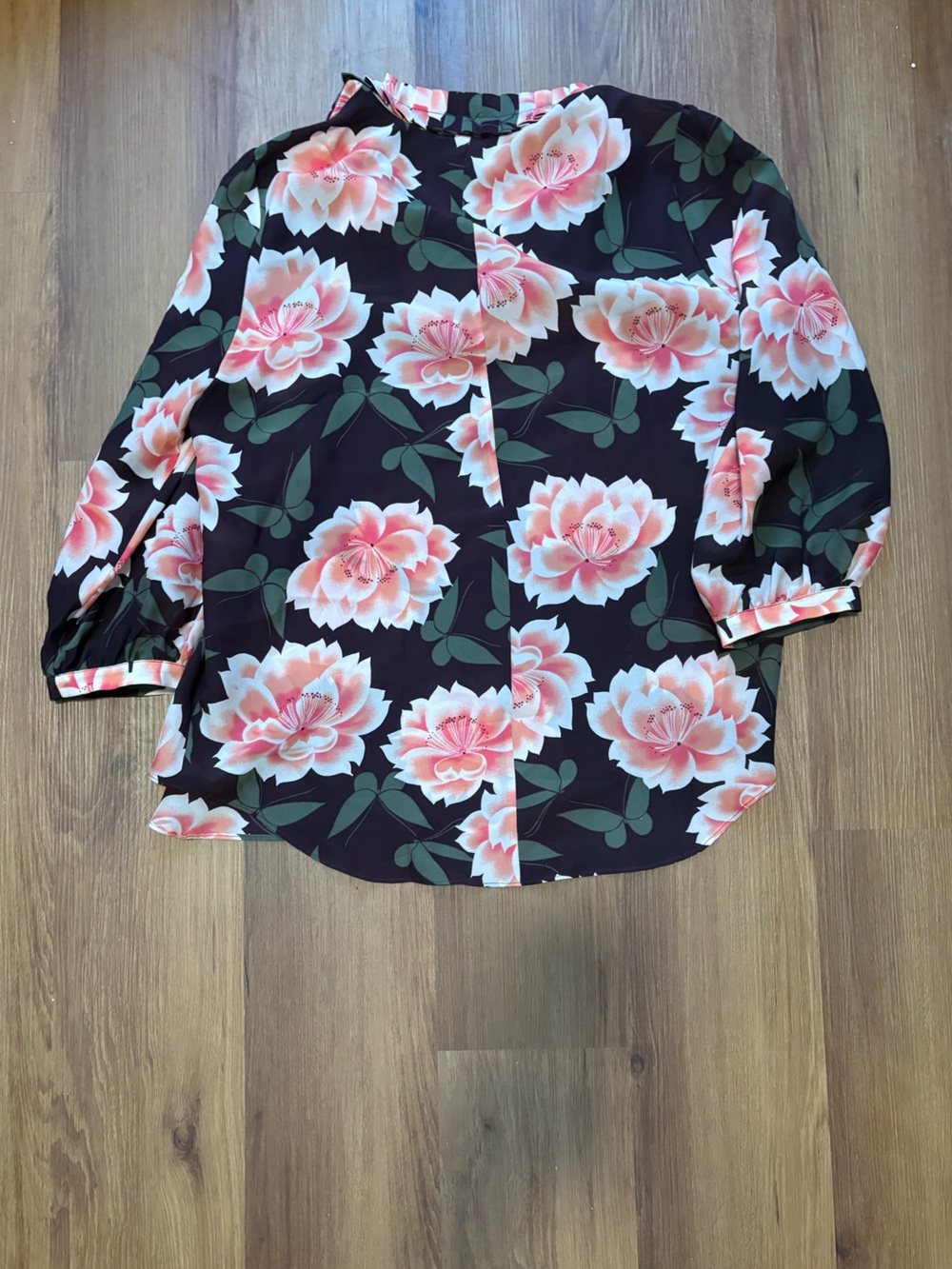 Ann Taylor Floral Bloomcore Silk Blouse Small Casual Corporate - Picture 3 of 3